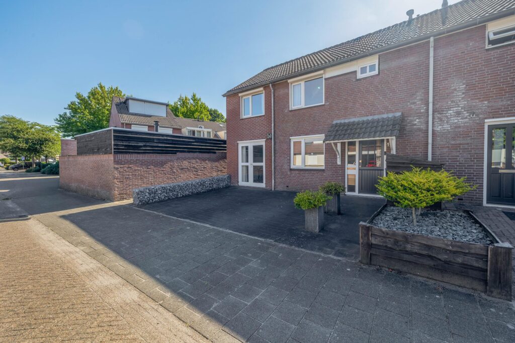 Van Beethovenstraat 1
