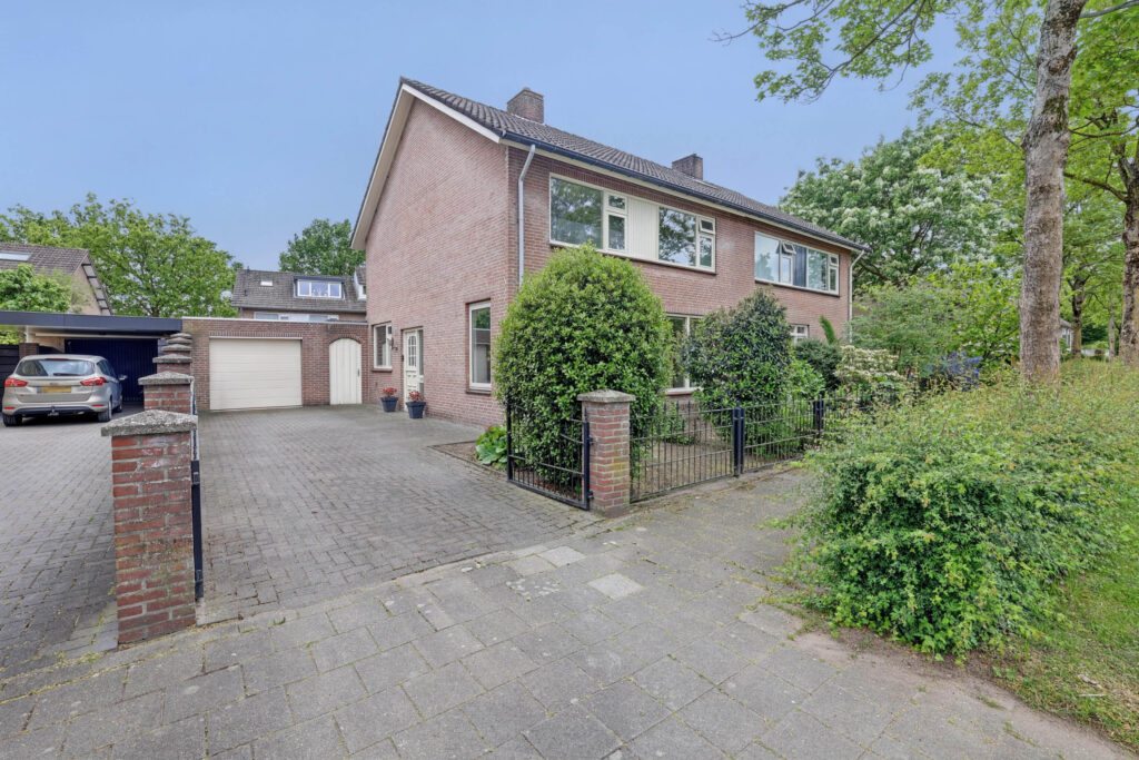 Andoornstraat 18